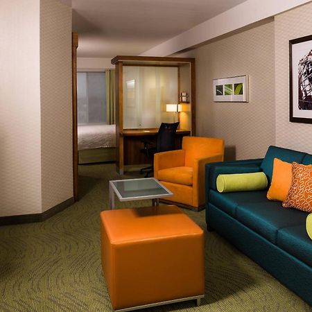 Springhill Suites By Marriott New York Laguardia Airport Exterior photo