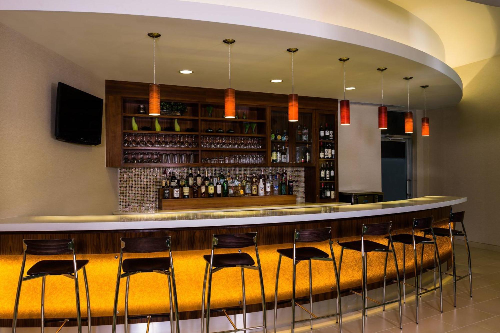 Springhill Suites By Marriott New York Laguardia Airport Exterior photo