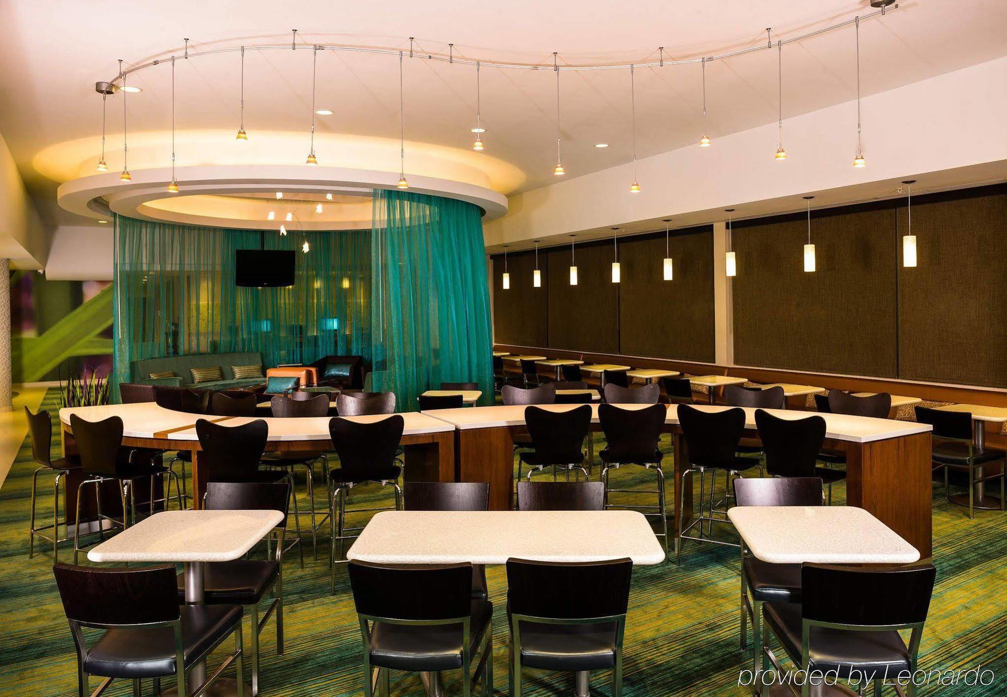 Springhill Suites By Marriott New York Laguardia Airport Exterior photo