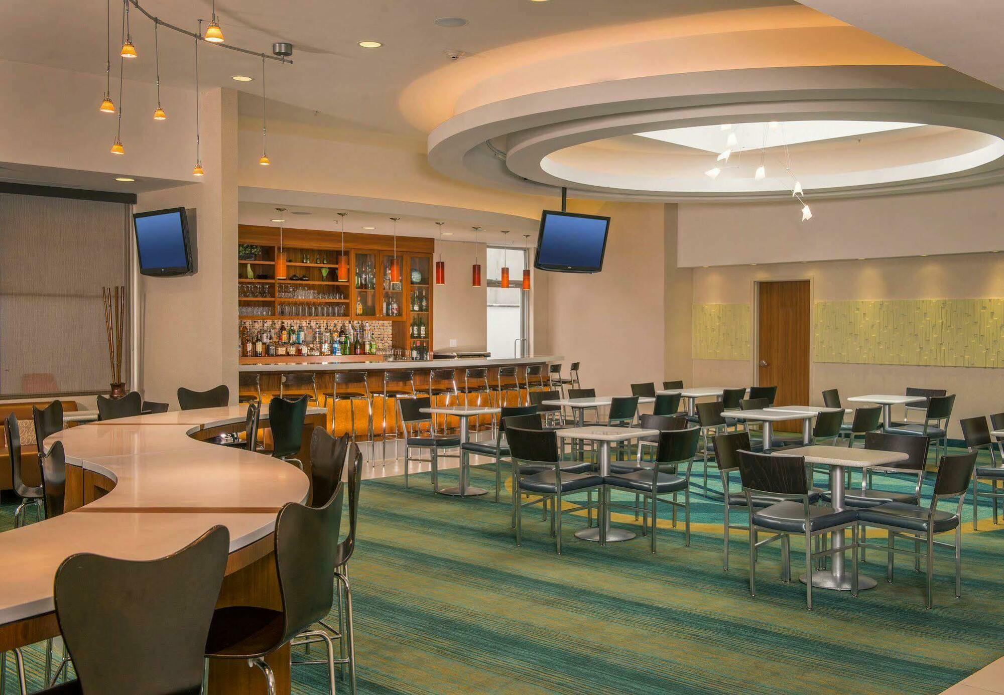 Springhill Suites By Marriott New York Laguardia Airport Exterior photo